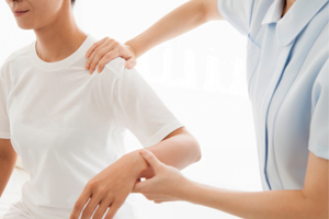 Dr. Dierdorff providing treatment for wrist pain, arm pain, and carpal tunnel syndrome.